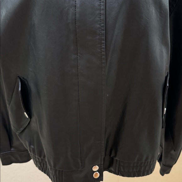 Wild Fable Size XL Faux Leather Jacket! - Picture 4 of 9
